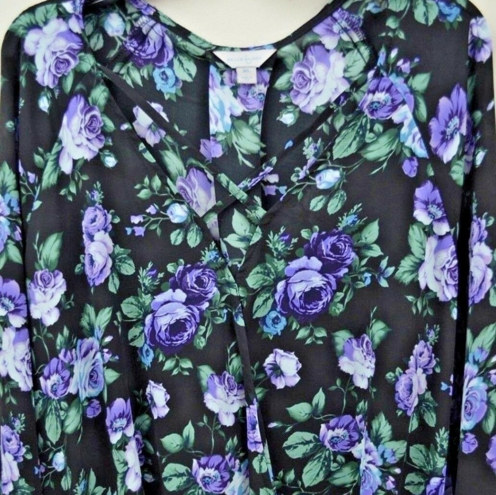 Belle Sky Strappy Floral Blouse - Picture 2 of 8